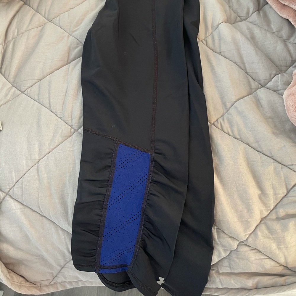 Under armour cropped leggings